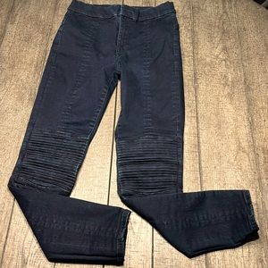 Gap true skinny jeans 27R